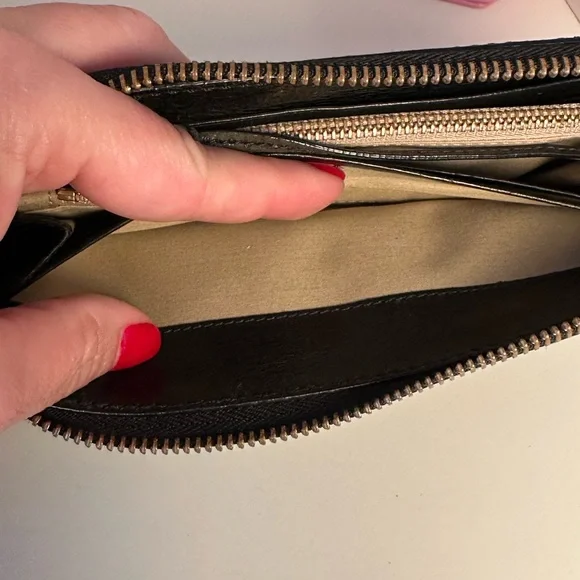 Chloé Black Leather Wallet - Picture 13 of 15